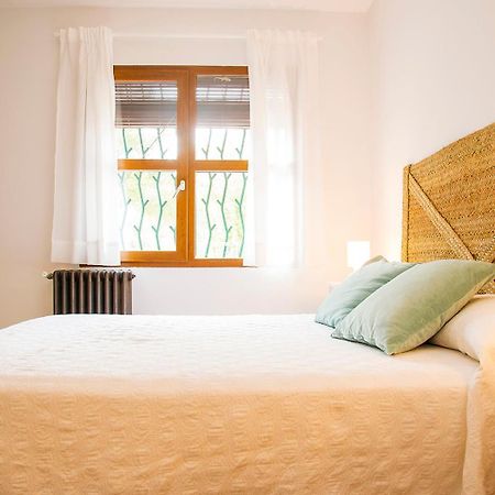 B&B Masia Aitona Vall dʼAlba Dış mekan fotoğraf