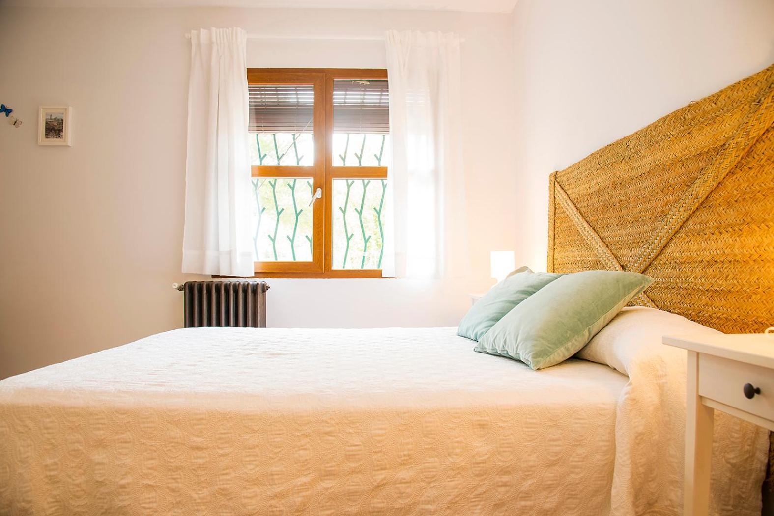 B&B Masia Aitona Vall dʼAlba Dış mekan fotoğraf
